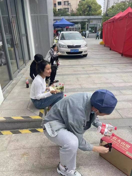 说明: https://img.hubpd.com/hubpd/d5520cce-c369-11ec-ad89-e22121f1344f
