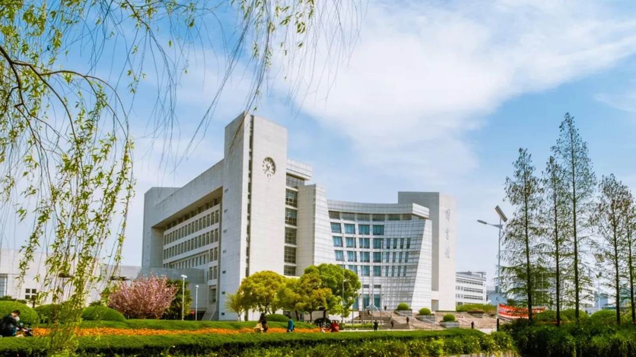 说明: https://mmbiz.qpic.cn/mmbiz_jpg/AfJMqDSnxoUhrh0bQ5gk6oHWyNiaKVcqgox2dVbWpPlyU0oCWQ8ZqnyECfmHCyXib5Aia4kkGIViadjvibuBib5icosYg/640?wx_fmt=jpeg&wxfrom=5&wx_lazy=1&wx_co=1