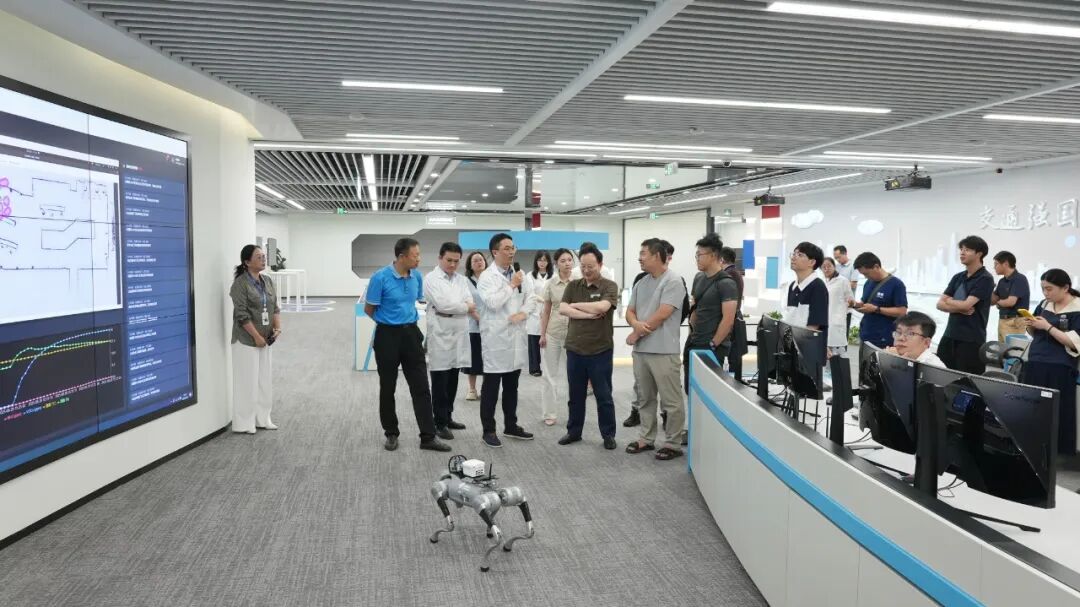 https://mmbiz.qpic.cn/mmbiz_jpg/hGFXz8jYp24rWhsnaNAvwb8B5UcpHMrWDLVZ9fuw4GsxHkbpy5yxmFHnH0WmGQ3gONK8HVUKgNJk9IA2chGicUA/640?wx_fmt=jpeg&from=appmsg&wxfrom=13&tp=wxpic#imgIndex=1