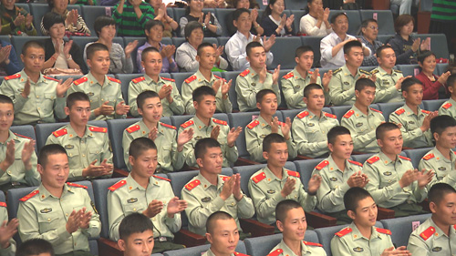 http://sh.people.com.cn/NMediaFile/2016/1014/LOCAL201610141443000118821685437.jpg